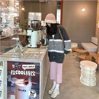 Mohair V-neck Džemperis Jaciņa